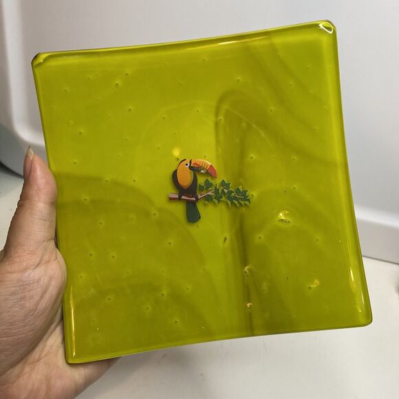 Glass Two Layer Green Pattern Art Glass Dish Toucan Decorative Tray 5.5” - Picture 1 of 9